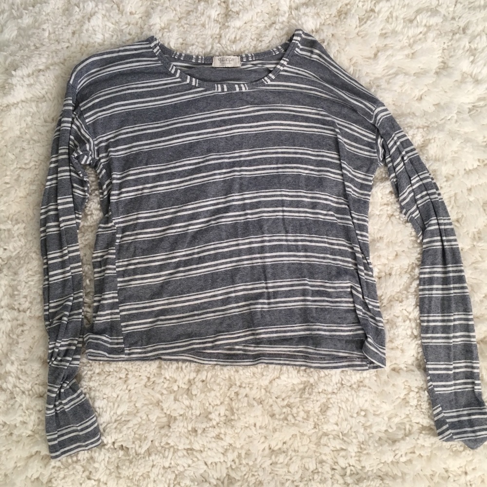 Brandy Melville stretchy long sleeve